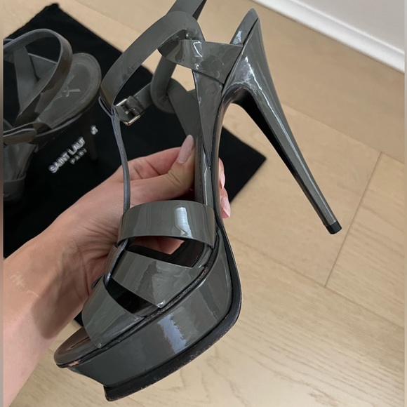 Saint Laurent Tribute Platform - Picture 6 of 15